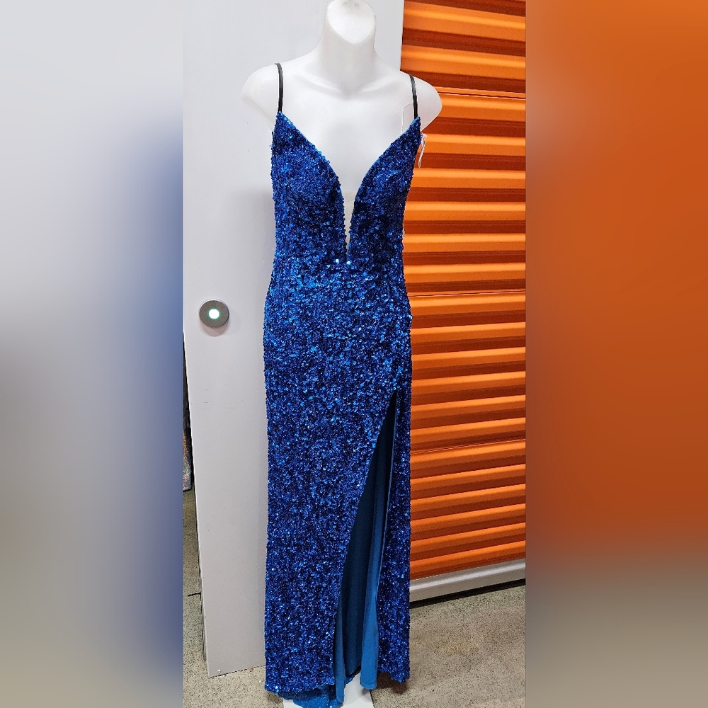 Sherri Hill #55431 Sequin Prom Gown, Size 16 BLACK and Size 6 PEACOCK - Picture 7 of 11